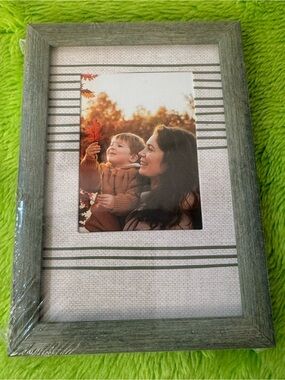 4x6 Picture Frame with Glass, Display Pictures 3 x 4 with Mat or 4 x 6
